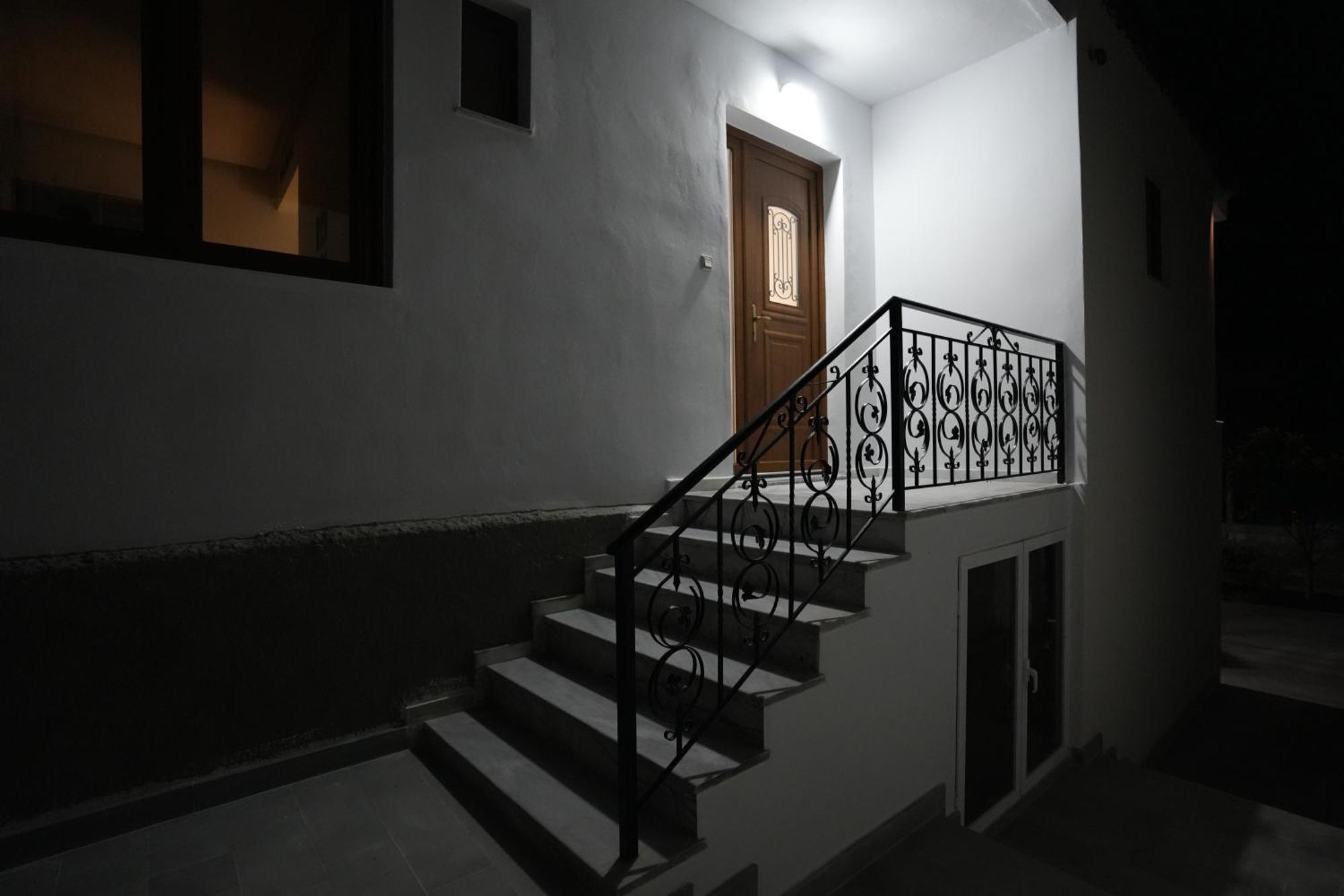 Villa Qeli ジロカストラ エクステリア 写真